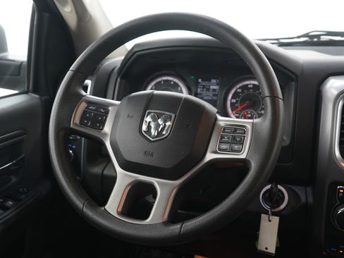 Used 2023 RAM 1500 Classic SLT image 17