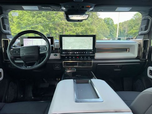 Used 2024 GMC Hummer EV 3X w/ Extreme Off-Road Package AWD/4WD image 31