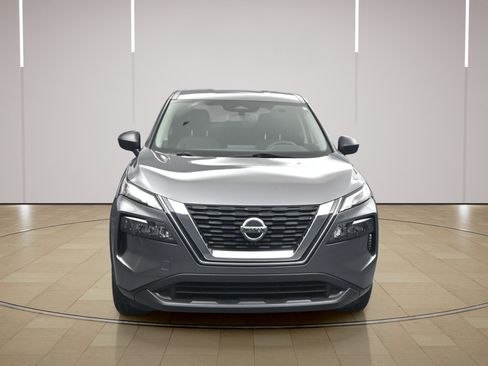 Used 2021 Nissan Rogue S FWD image 2