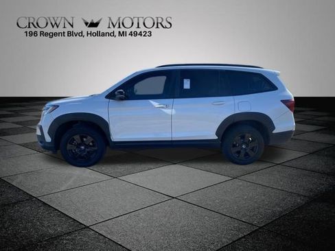 Used 2022 Honda Pilot TrailSport image 9