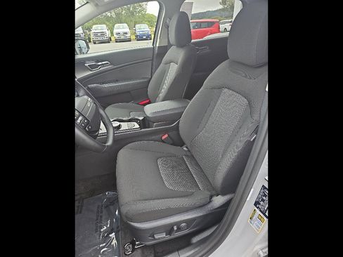 New 2026 Kia Sportage S image 23
