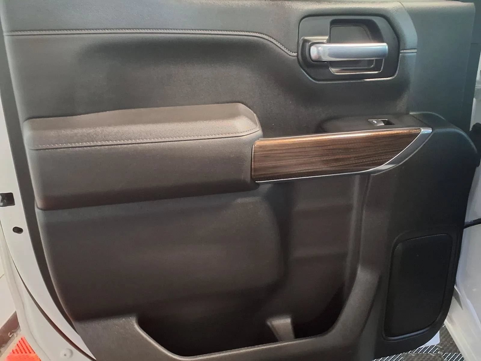 Used 2021 Chevrolet Silverado 1500 RST AWD/4WD image 12