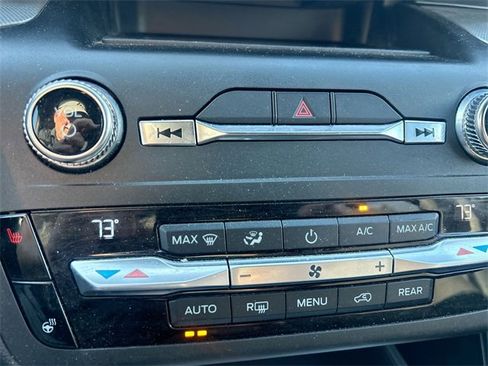 Used 2020 Ford Explorer XLT w/ Comfort Package image 22