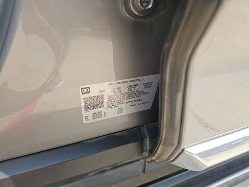 Used 2023 GMC Yukon Denali AWD/4WD image 30