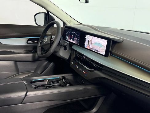 Used 2025 Nissan Murano Platinum w/ Cargo Package AWD/4WD image 34