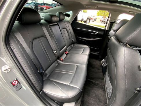 Used 2023 Hyundai Sonata Limited w/ Cargo Package image 20
