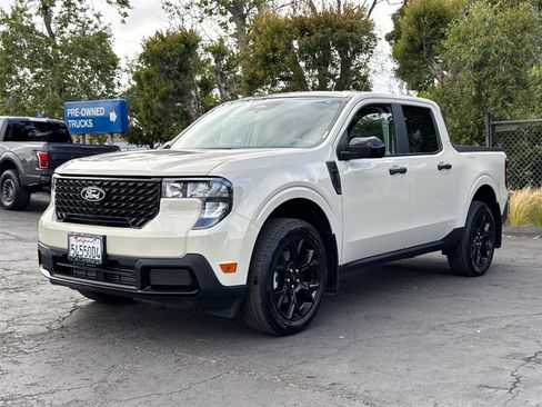 Used 2025 Ford Maverick XLT w/ XLT Luxury Package image 4