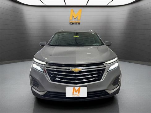 Used 2024 Chevrolet Equinox Premier image 3