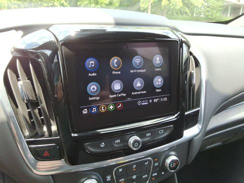 Used 2022 Chevrolet Traverse LT w/ Midnight/Sport Edition AWD/4WD image 30