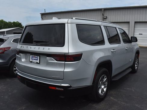 Used 2022 Jeep Wagoneer Series I RWD image 5