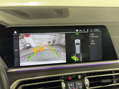 Used 2022 BMW X7 xDrive40i w/ Cold Weather Package image 26