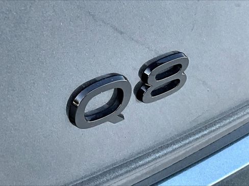 Used 2025 Audi Q8 Premium Plus w/ Premium Plus Package image 31