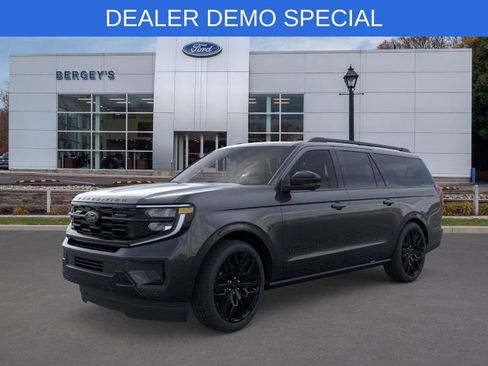 New 2026 Ford Expedition Max Platinum w/ Stealth Performance Package AWD/4WD image 1