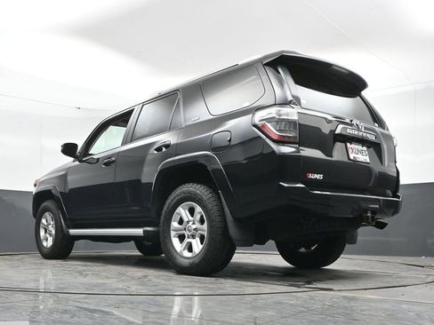 Used 2015 Toyota 4Runner SR5 image 46