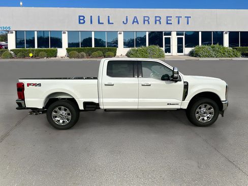 New 2026 Ford F250 4x4 Crew Cab Super Duty image 3