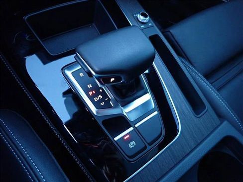 Used 2025 Audi Q5 e Premium Plus w/ Premium Plus Package image 20