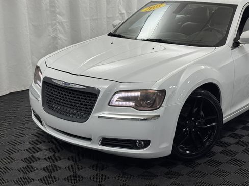 Used 2015 Chrysler 300 Limited image 5