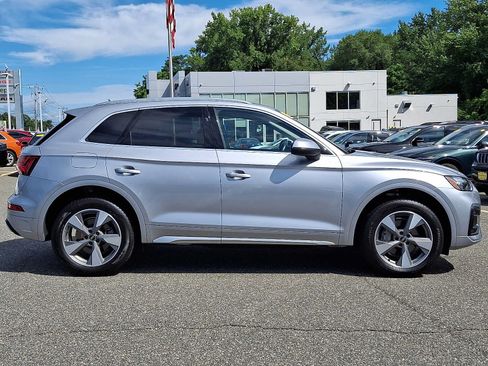 Used 2023 Audi Q5 2.0T Premium w/ Convenience Package AWD/4WD image 7