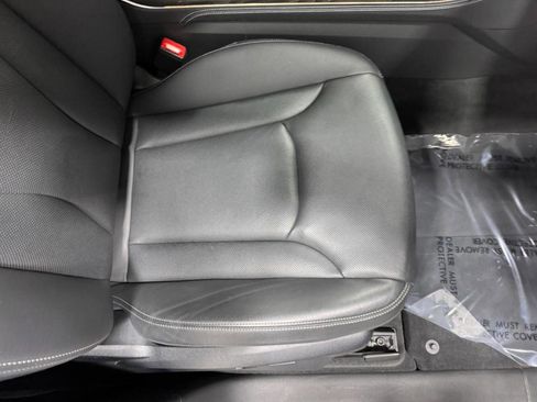 Certified 2023 Audi Q8 Premium Plus image 20