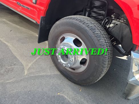 Used 2025 Ford F350 Lariat w/ Chrome Package AWD/4WD image 4