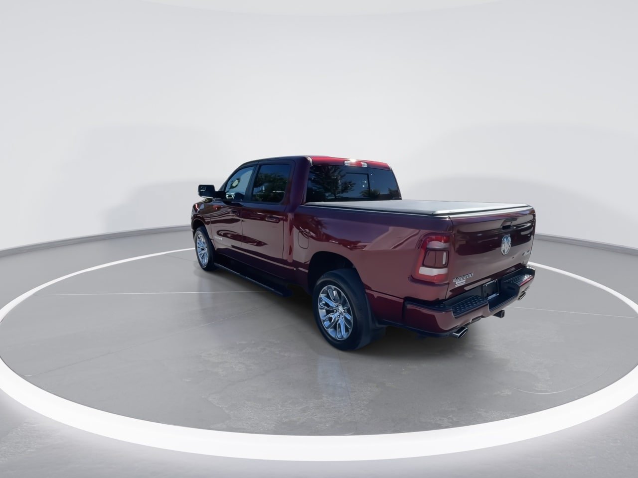 Used 2024 RAM 1500 Laramie AWD/4WD image 13