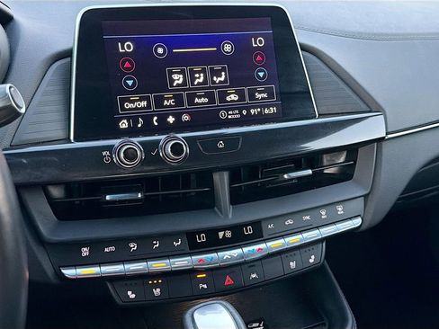 Used 2025 Cadillac CT4 Premium Luxury RWD image 15