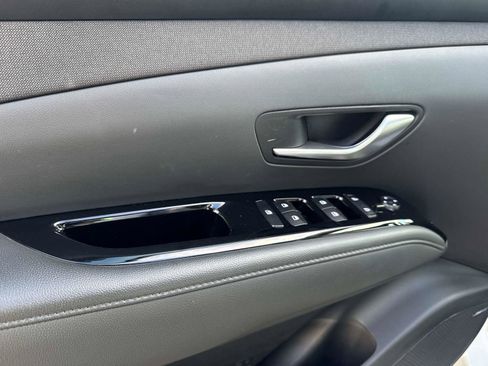 Used 2024 Hyundai Tucson Limited image 18
