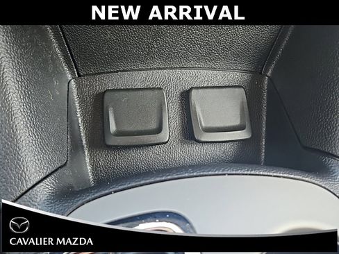 Used 2018 Chevrolet Cruze LS image 23