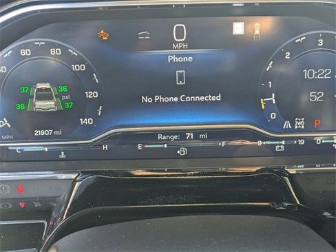 Used 2022 Chevrolet Silverado 1500 ZR2 w/ Technology Package image 18