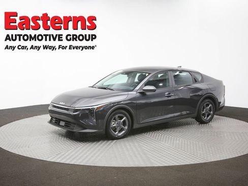 Used 2025 Kia K4 FWD image 57