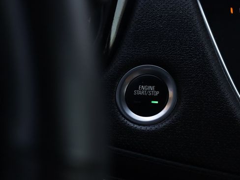 Used 2022 Cadillac XT5 Premium Luxury w/ Technology Package image 10