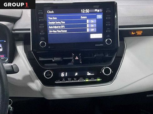 Used 2021 Toyota Corolla LE FWD image 7