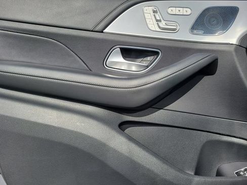 Used 2022 Mercedes-Benz GLS 450 4MATIC image 20