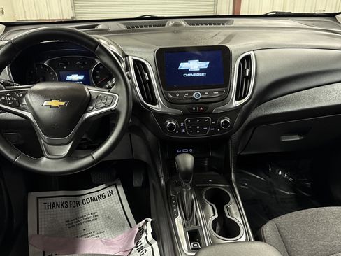 Used 2023 Chevrolet Equinox LT image 19