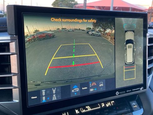 Used 2024 Toyota Sequoia Platinum image 22