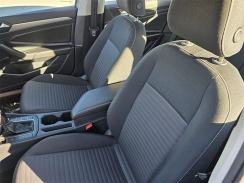 Used 2023 Volkswagen Jetta S image 10