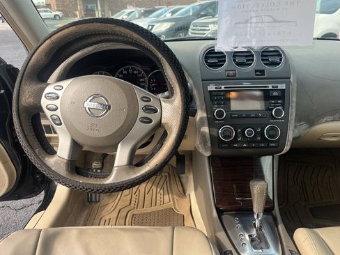 Used 2011 Nissan Altima 2.5 SL w/ 2.5SL Pkg FWD image 14