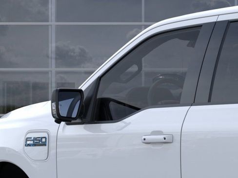 New 2025 Ford F150 Lightning Flash AWD/4WD image 20