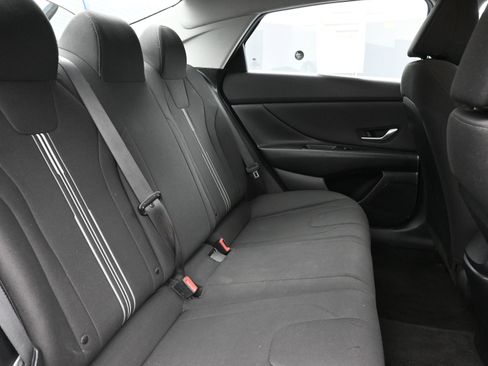 Used 2022 Hyundai Elantra SEL w/ Convenience Package image 24