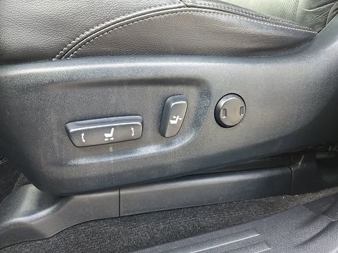 Used 2024 Toyota 4Runner Limited image 12