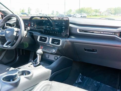 Used 2025 Ford Mustang GT Premium RWD image 26
