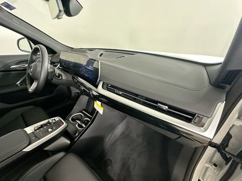 New 2026 BMW X2 xDrive28i w/ Technology Package AWD/4WD image 44