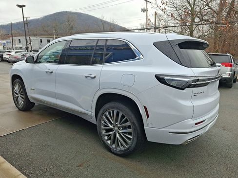 New 2026 Buick Enclave Avenir w/ Super Cruise Package image 4