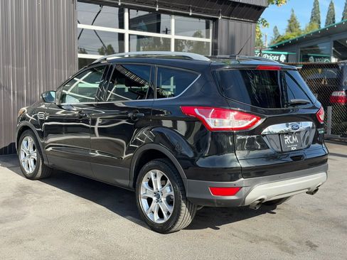 Used 2015 Ford Escape Titanium FWD image 8
