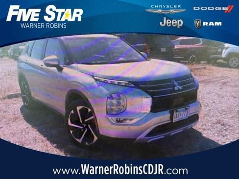 Used 2024 Mitsubishi Outlander SE AWD/4WD image 1