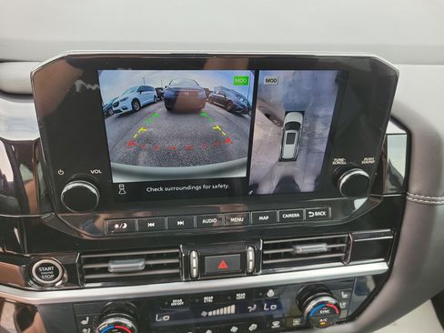 Used 2024 Nissan Pathfinder Platinum w/ Cargo Package FWD image 16