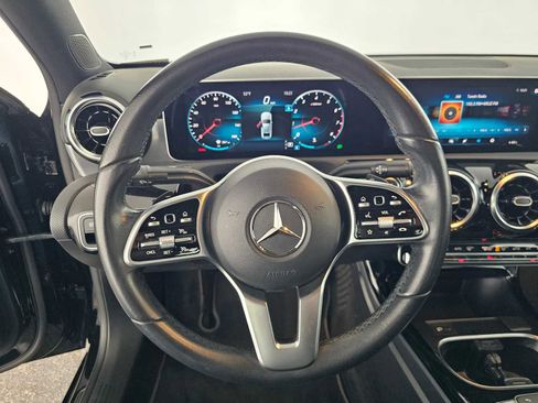 Used 2020 Mercedes-Benz A 220 image 22