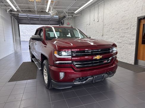 Used 2017 Chevrolet Silverado 1500 LTZ Z71 w/ LTZ Plus Package image 2