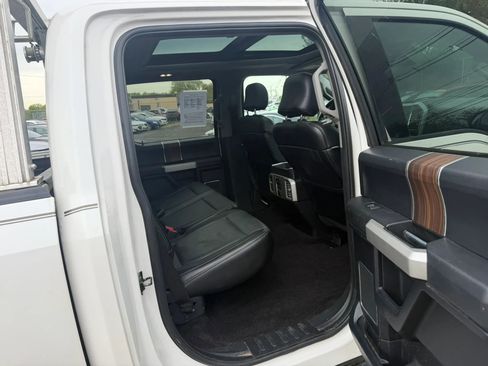 Used 2016 Ford F150 Lariat w/ Equipment Group 502A Luxury AWD/4WD image 30