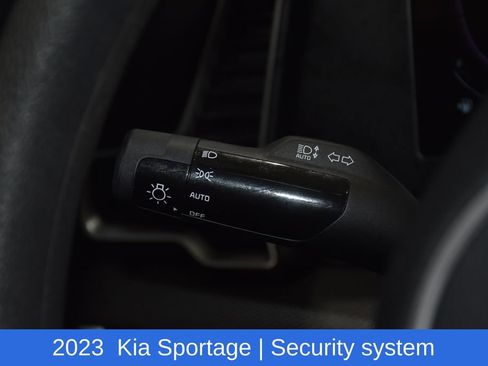 Used 2023 Kia Sportage LX image 11
